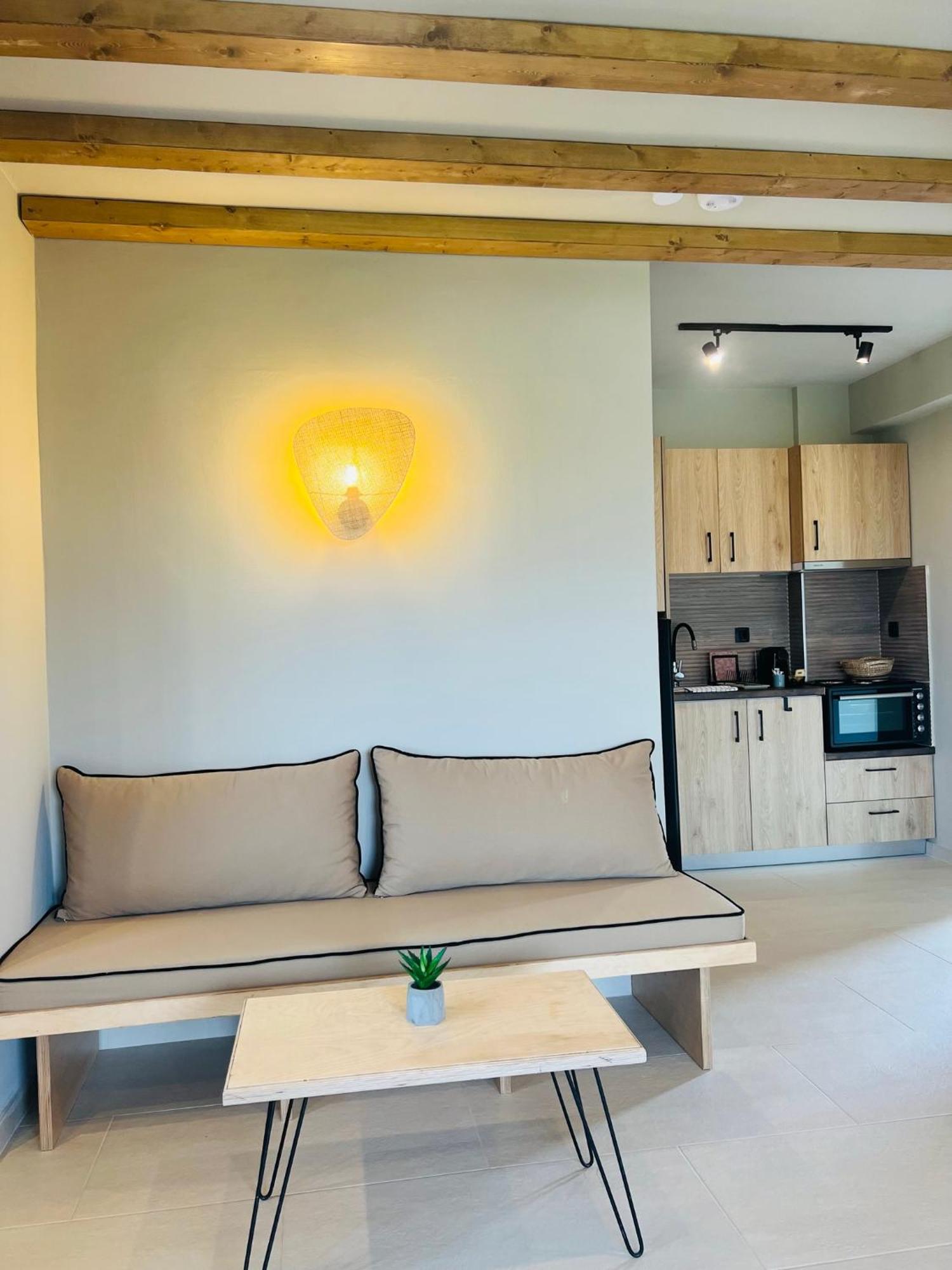 Athilia Aparthotel Nikiana Bagian luar foto