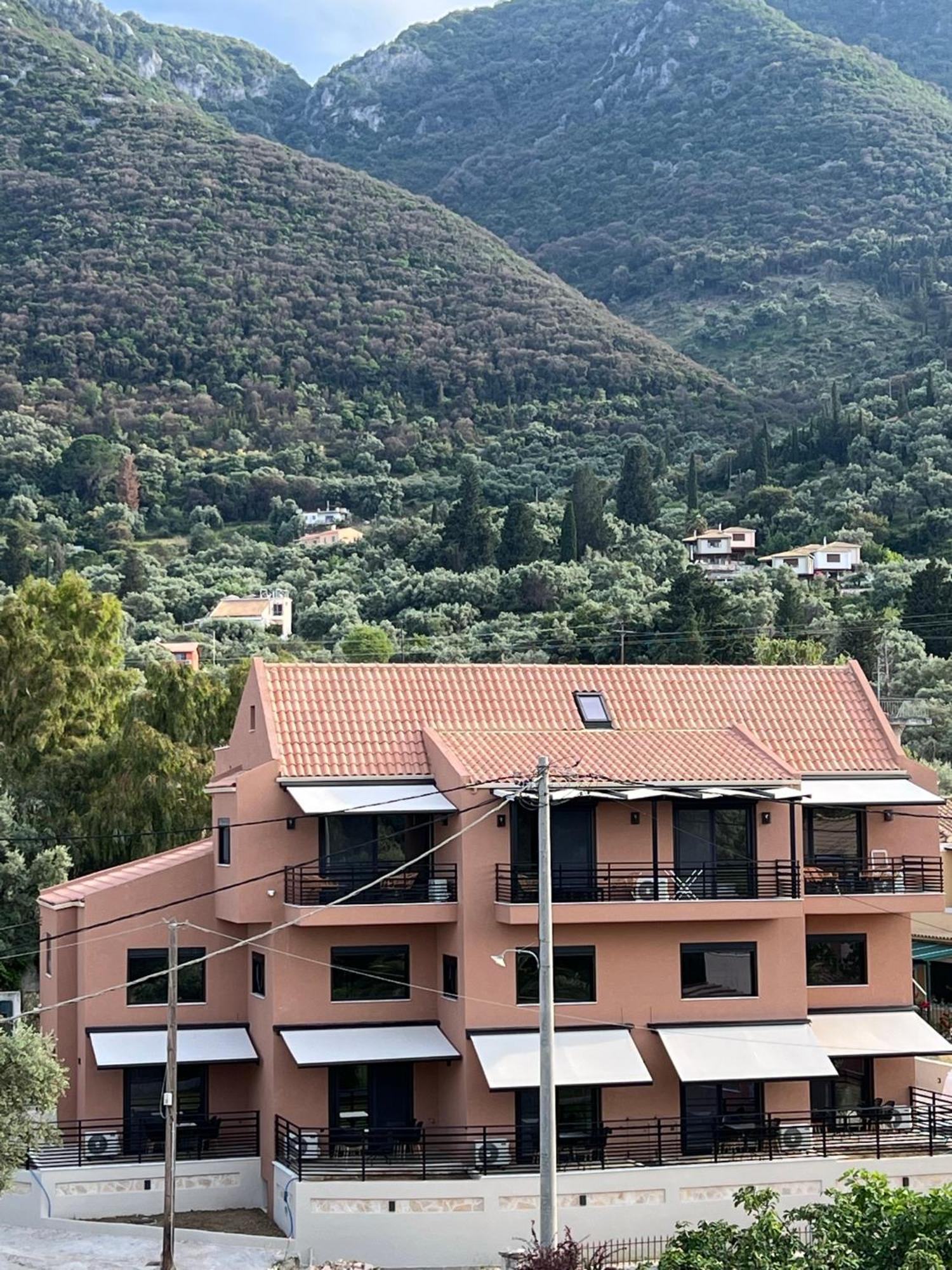 Athilia Aparthotel Nikiana Bagian luar foto